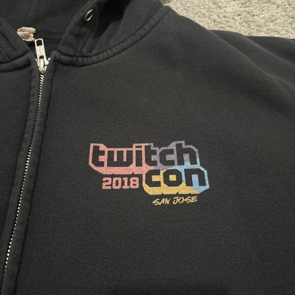 Twitch Con 2018 San Jose Hoodie Mens Size M Black Zip Hooded Gaming Streaming - Picture 2 of 6
